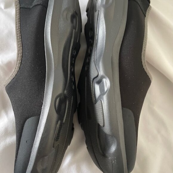 Crocs Women 8 W Casual Black Slip Ons – BN - Picture 5 of 11